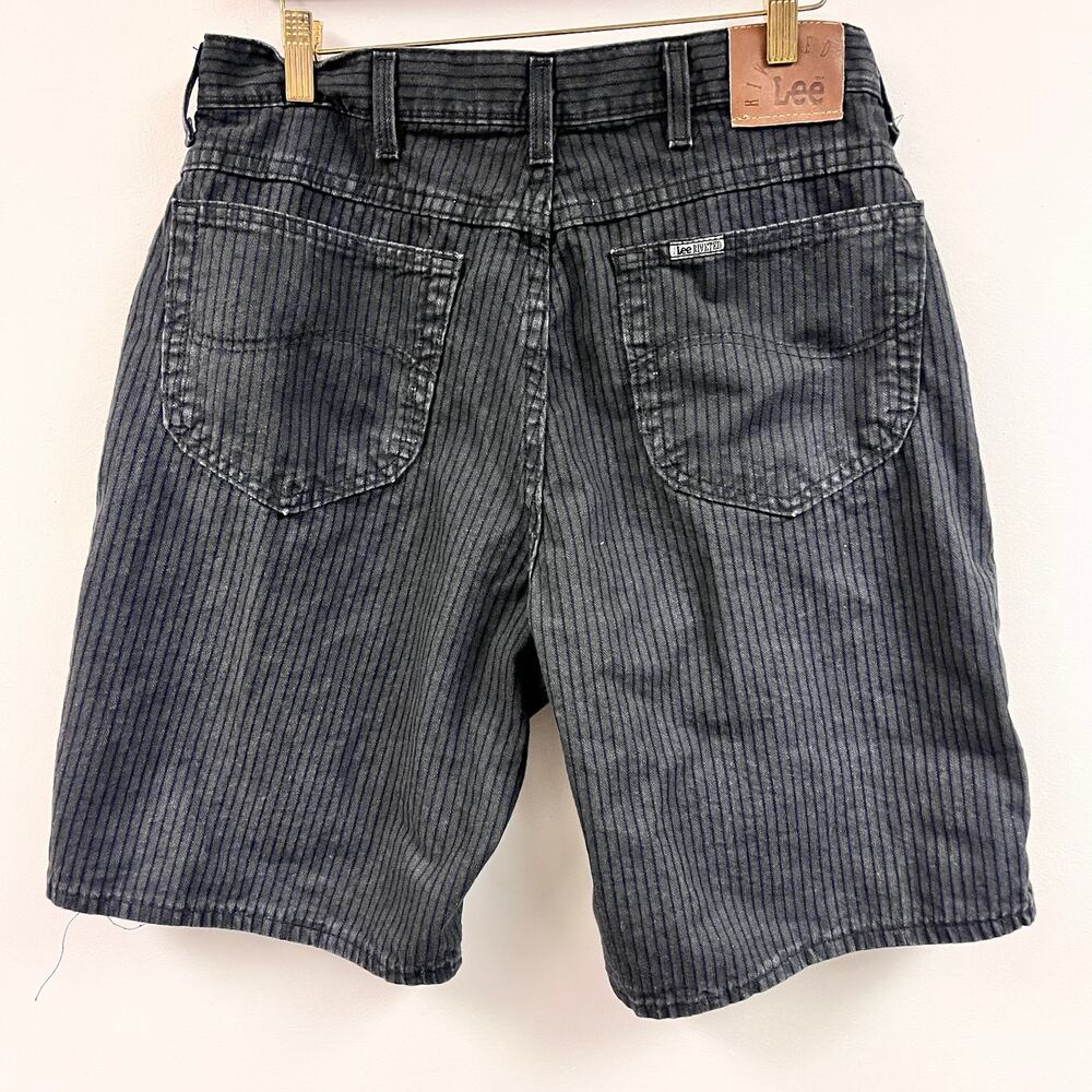 Vintage 1990's Men's Lee black with blue pinstripe 34 waist bermuda denim shorts